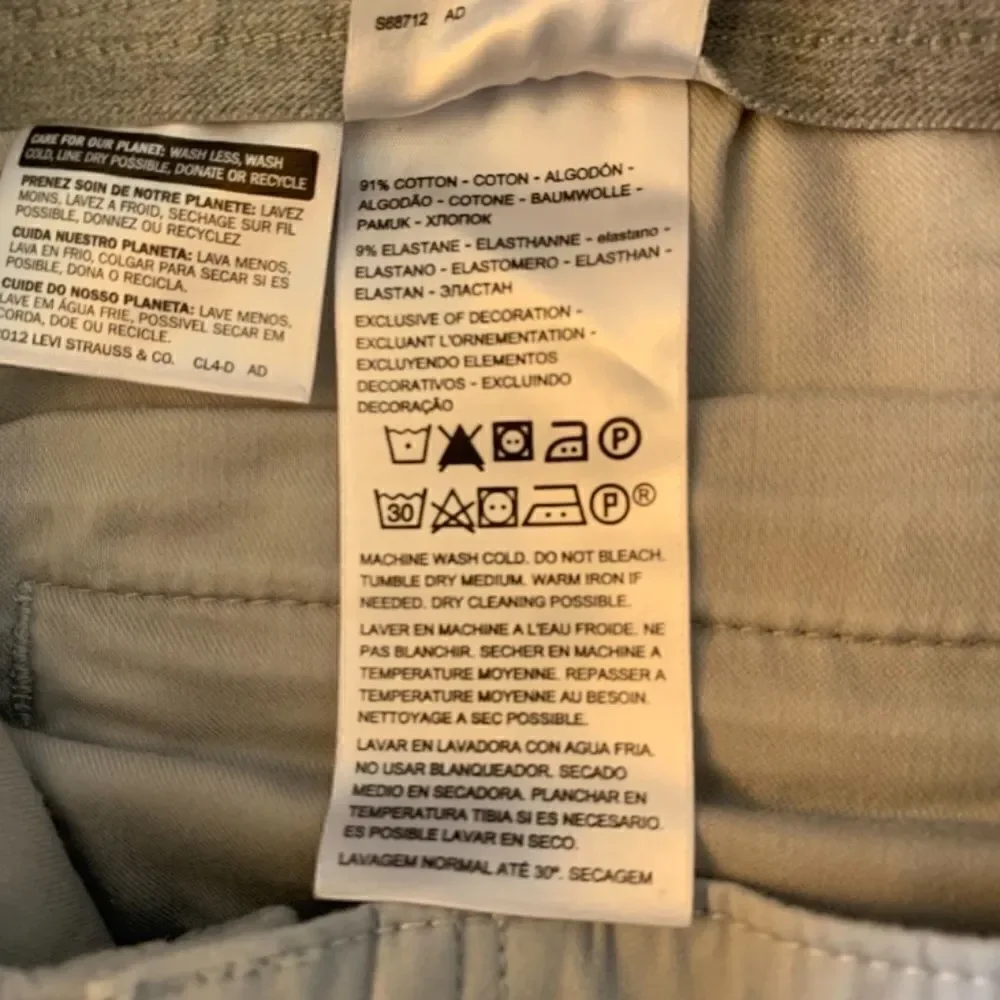 Men’s Dockers Light Grey size 36 x 32